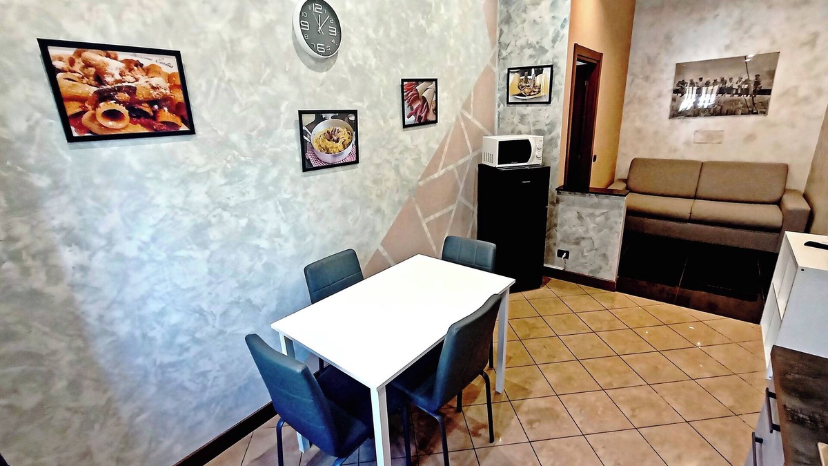 Zona XIX Casal Morena Apartment | Elegant ground floor apartment with private parking and private access