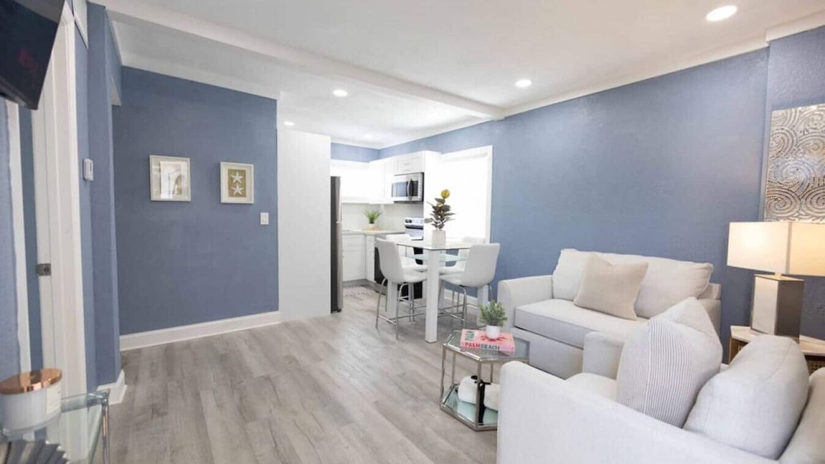 Southwest Apartment | Elegant Home in Antique Row