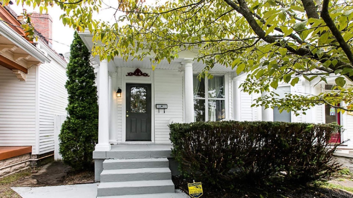 Deer Park House | Elegant Home Steps to Restaurant Row!