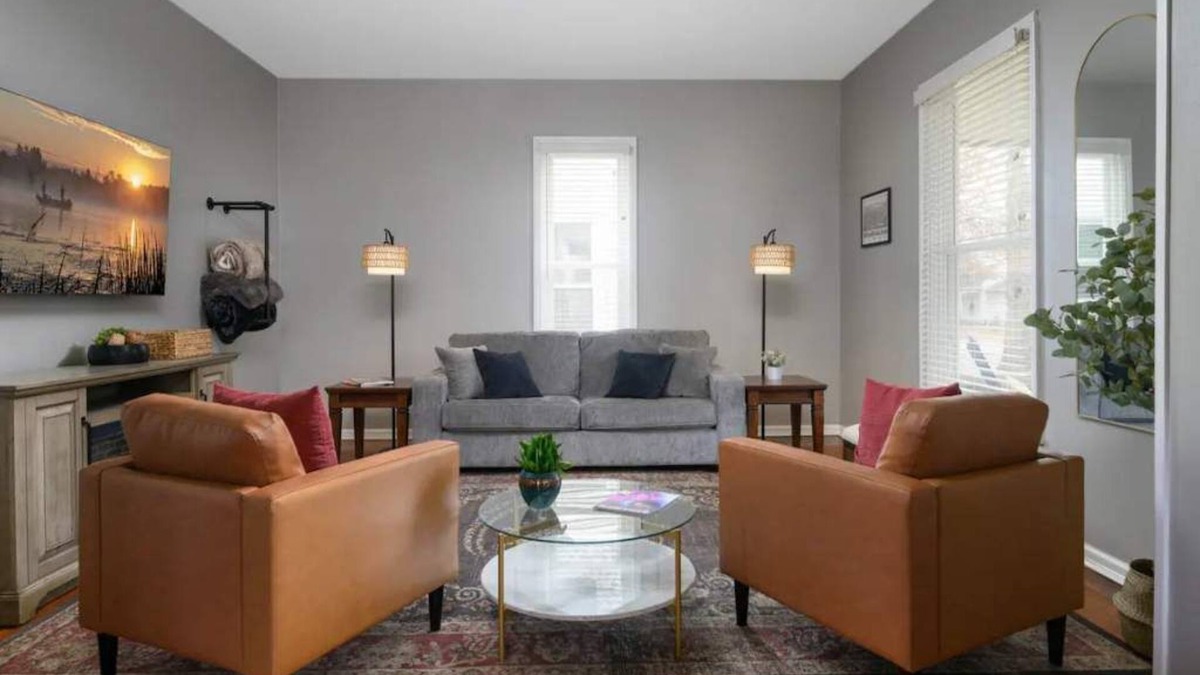 Muncie House | Elegant House 2 min from BSU/Hospital/Downtown