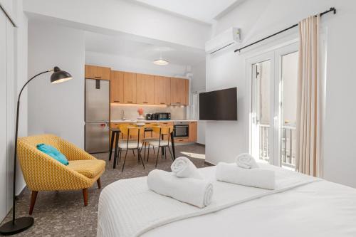 Pasalimani Apartment | Elegant Intimate Studio in Piraeus near Pasalimani