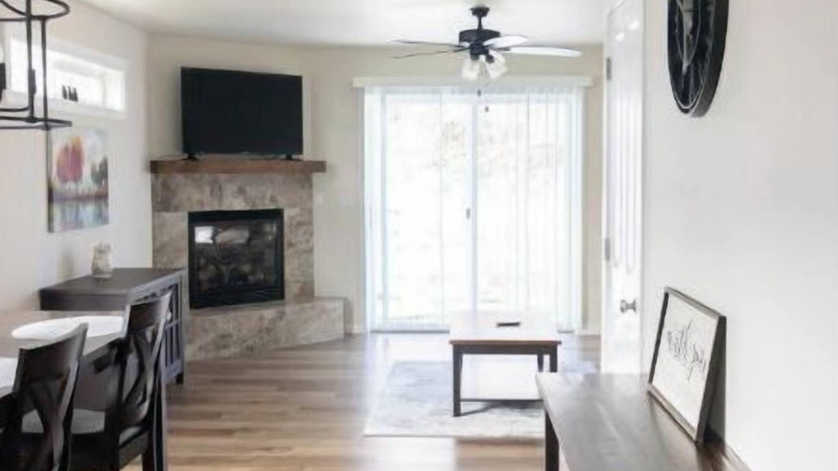 Prosser House | Elegant just 5 minutes from downtown.