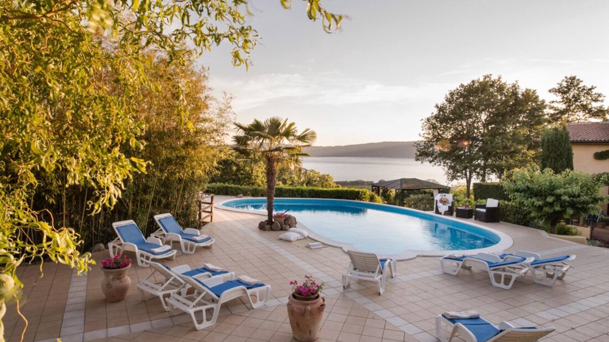 Caprarola House | Elegant Lake Home with pool, hot tub and view on the hills 50min away from Rome