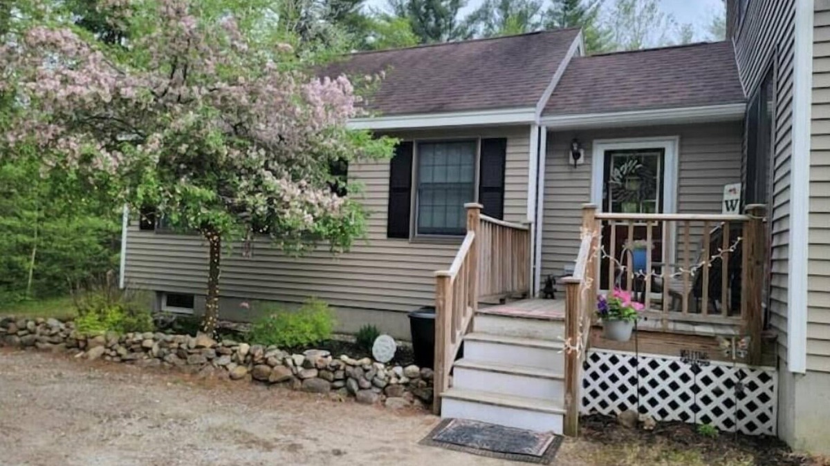 Deering Apartment | Elegant Lodging in the Woods ~ Privacy & Comfort! Your Home Away from Home!