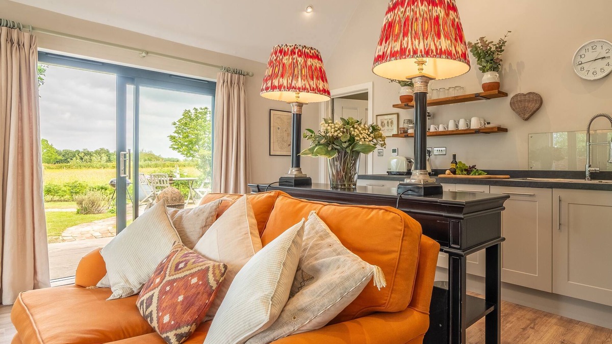 Ipswich Cottage | Elegant luxurious cottage - The Dove House