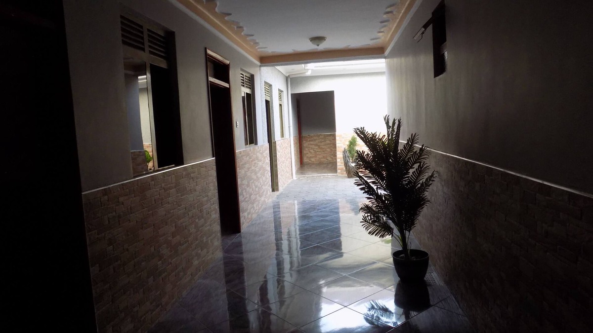 Ntungamo House | Elegant Motel