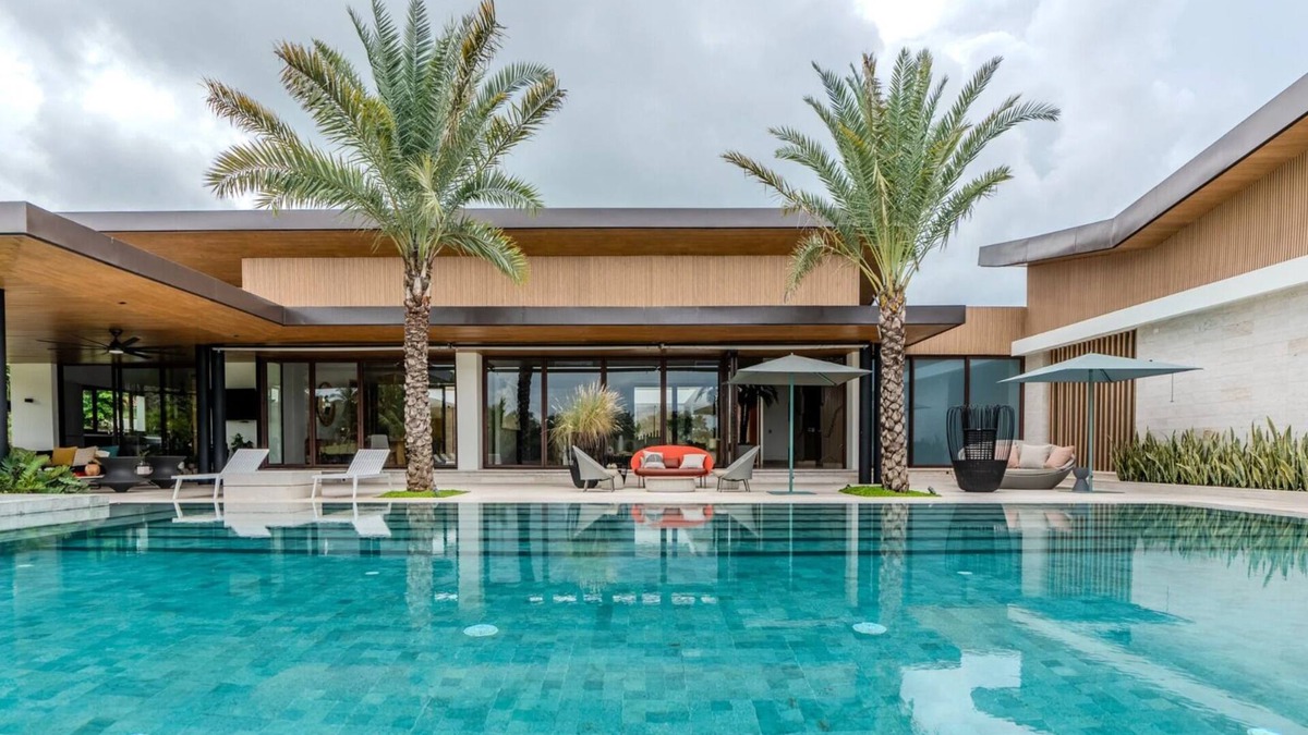 Las Palmas Villa | Elegant NEW Villa with 5 bdrs, Pool and Amazing Golf Views!