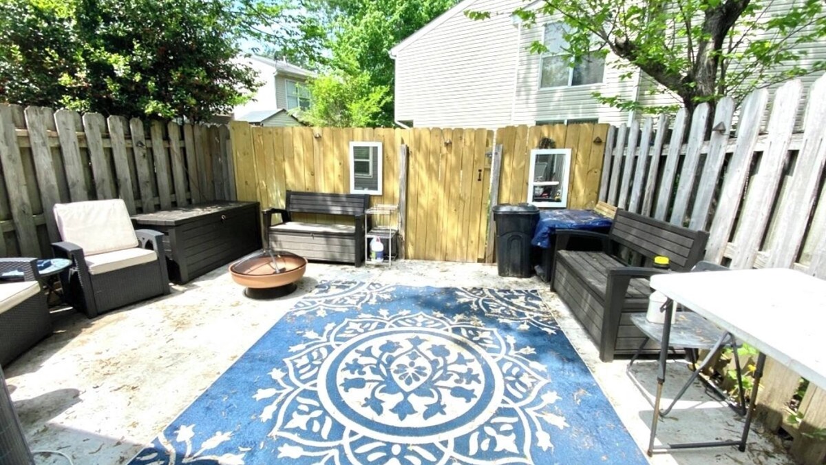 Forest Park House | Elegant Oasis | Close to Airport| Family Friendly
