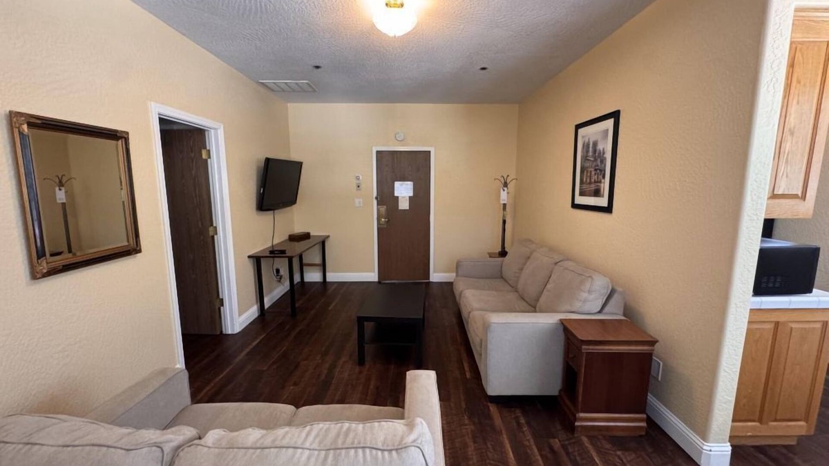 Placerville Condo | Elegant Room with Antique Touches