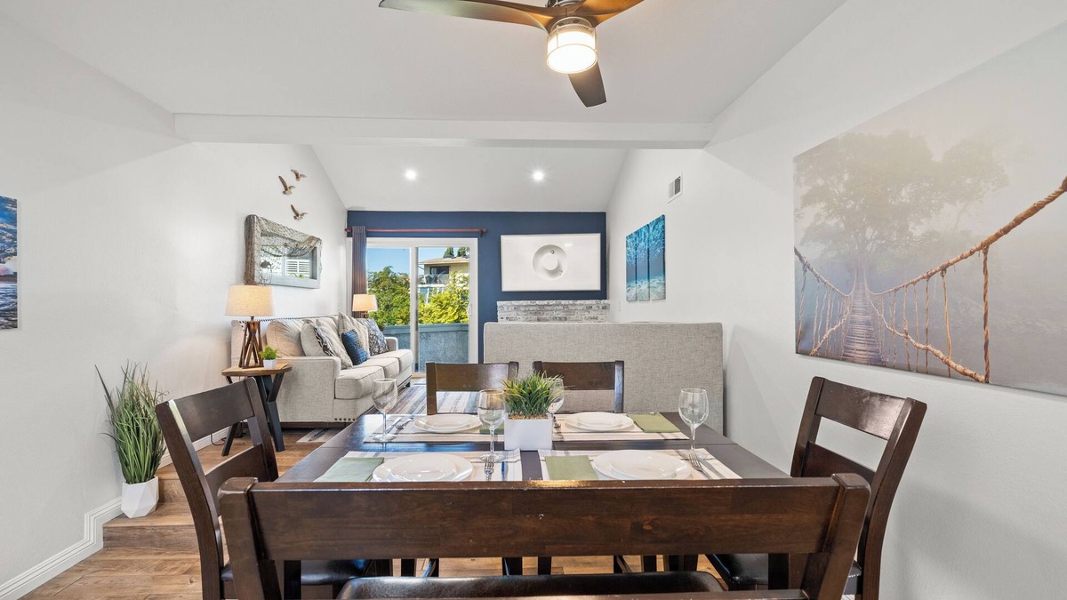 Huntington Beach Condo | Elegant & Spacious ☆ Close to Beach & Hiking Trails ☆ Resort Amenities ☆ Balcony