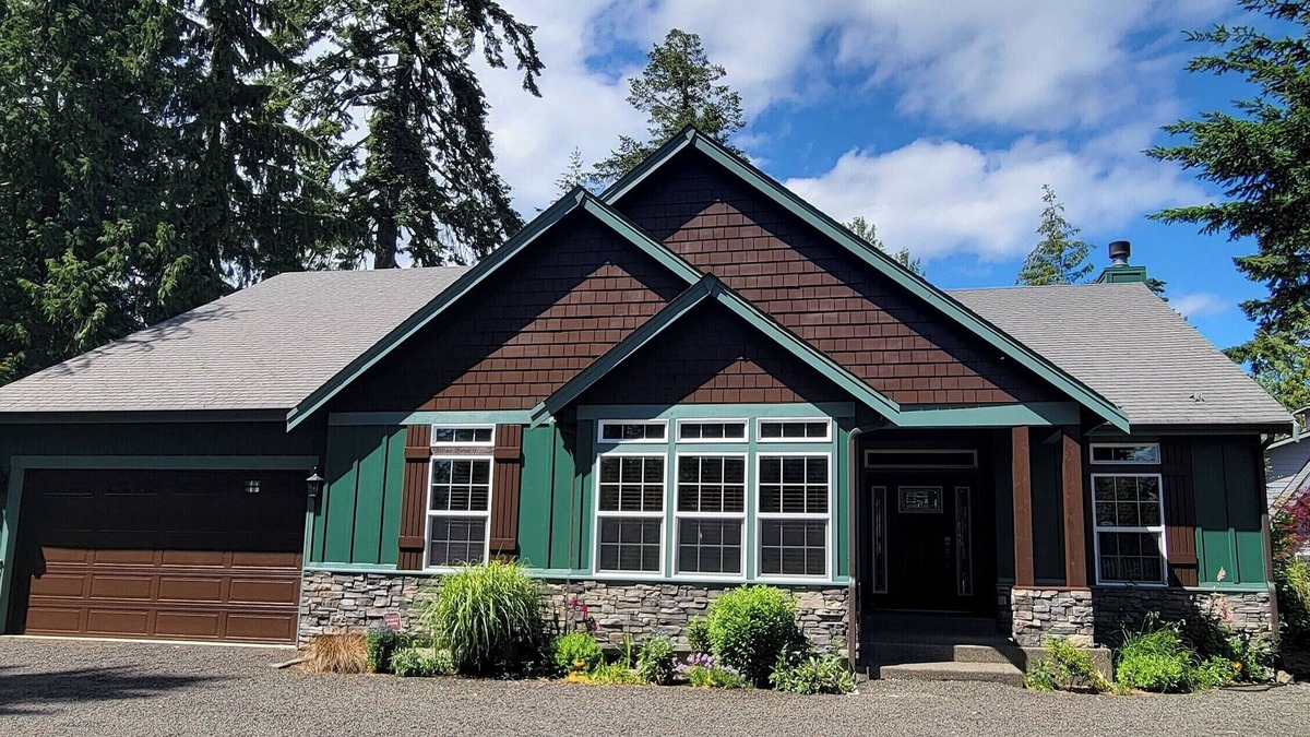 Lilliwaup House | Elegant, Spacious, Private, Waterfront Hood Canal Home