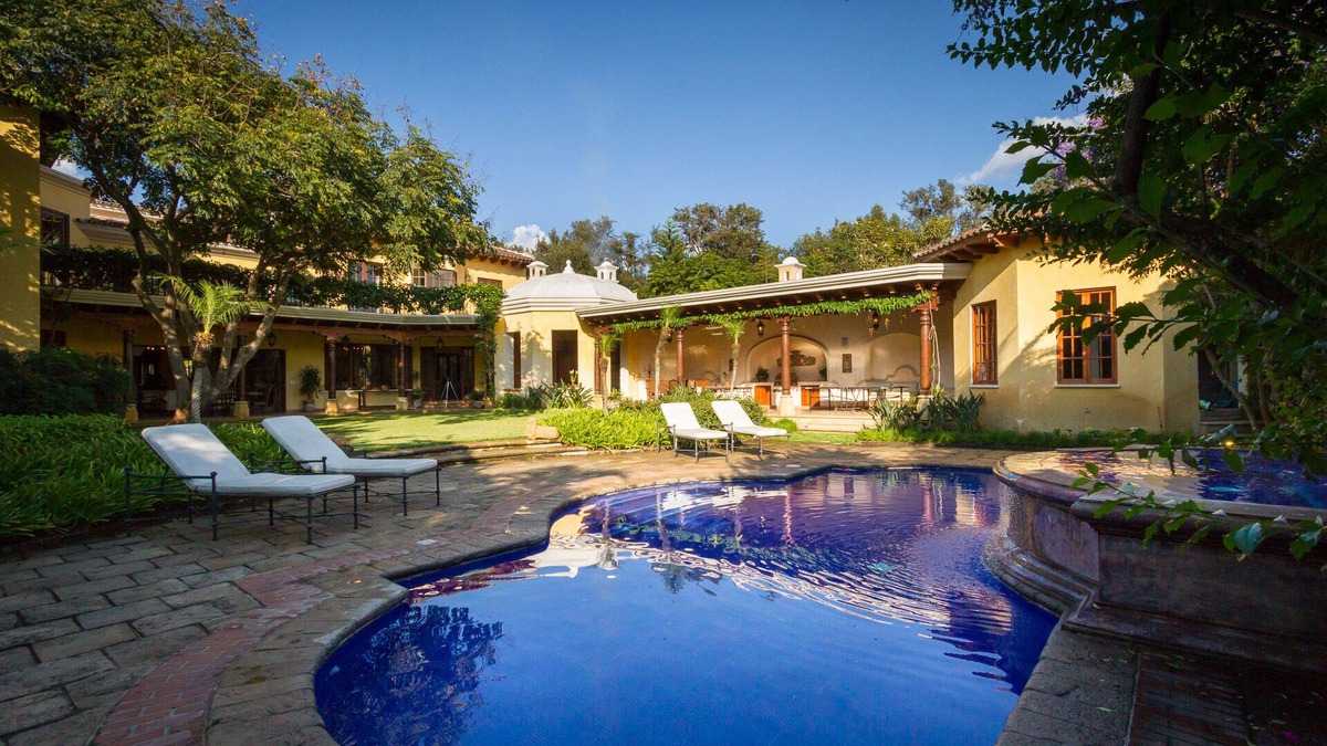 Antigua Guatemala House | Elegant, Sprawling Estate with Pool in Exclusive Location