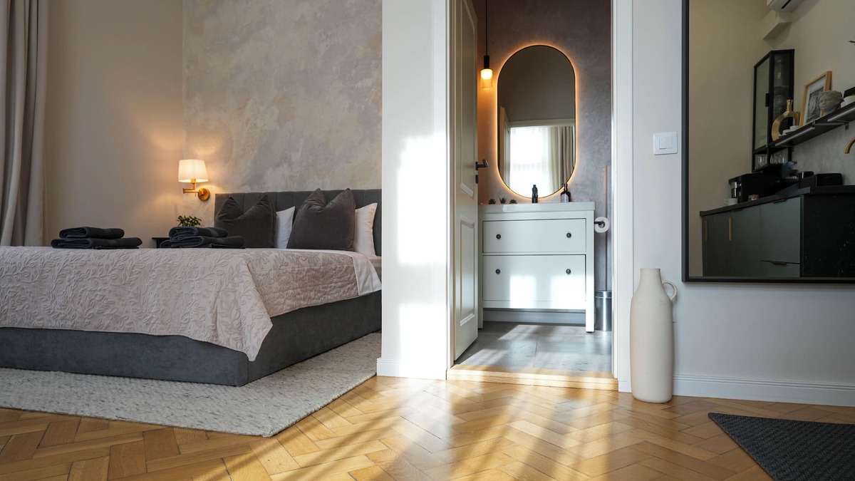 Historic Center Apartment | Elegant Studio in the Historic Center, AC, Quiet Area
