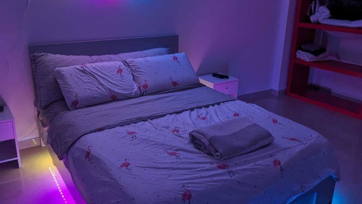 Atlit Apartment | Elegant Studio with Garden, Fast Fiber Wi-Fi, 3 Minute Drive to Beach, Netflix