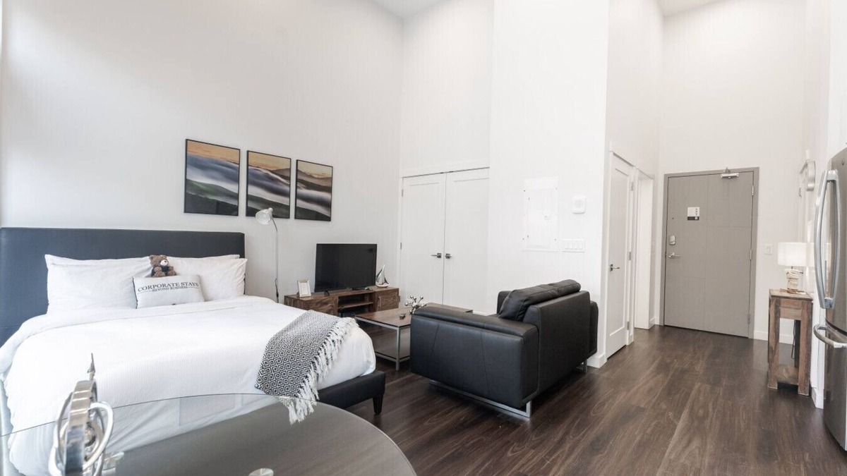 Downtown Halifax Apartment | Elegant Studio with Gym, Near Iconic Boardwalk
