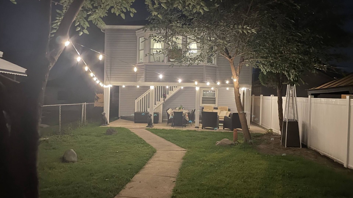 Wyandotte House | Elegant three-bedroom cozy family house 10-minute walk to downtown Wyandotte