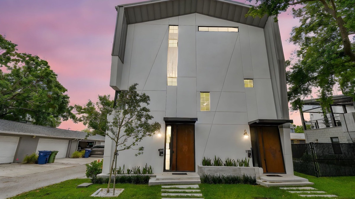Hyde Park House | Elegant Townhome in the heart of Hyde Park.Close to Riverwalk, Amalie, Downtown.
