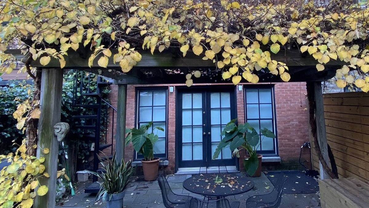 Boerum Hill House | Elegant townhouse garden apartment
