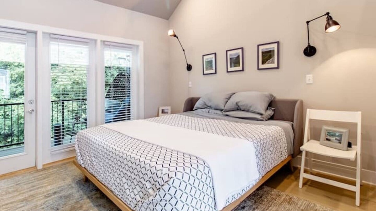 Northside House | Elegant Townhouse in the Heart of Chattanooga’s Vibrant Northshore District