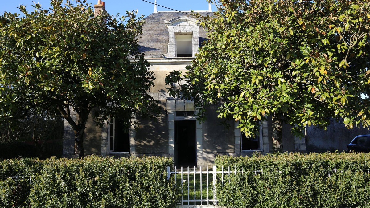 Rille House | Elegant Traditional Merchant's House, With 4br Sleeps 10 Near The Loire Chateaux