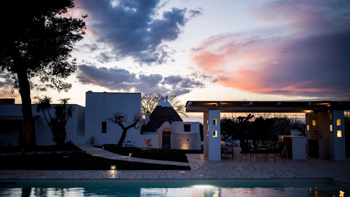 Putignano Villa | Elegant trulli and lamia for exclusive use, with heated pool.