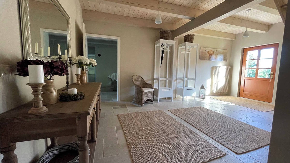 Zolkow Apartment | Elegant vacation apartment with large garden and private sauna