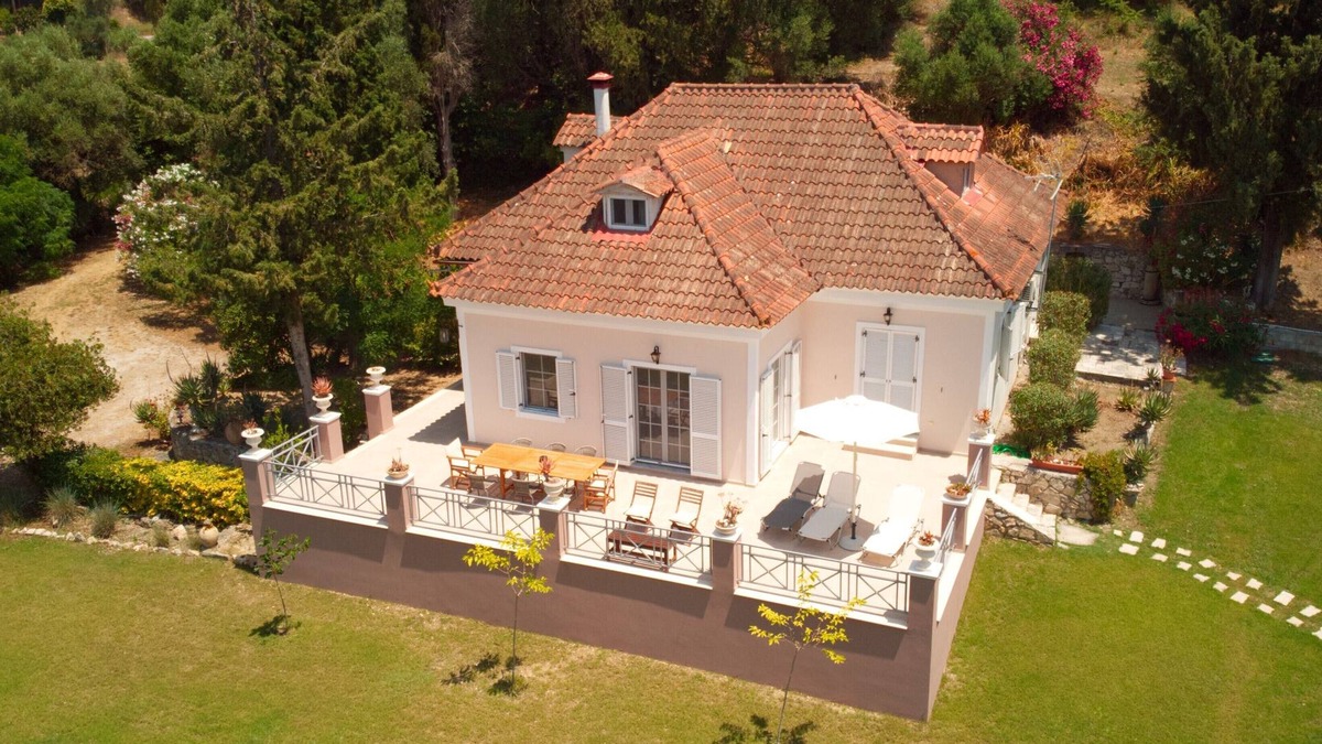 Kalamaki Villa | Elegant Villa - Ideal for relaxing Holidays!