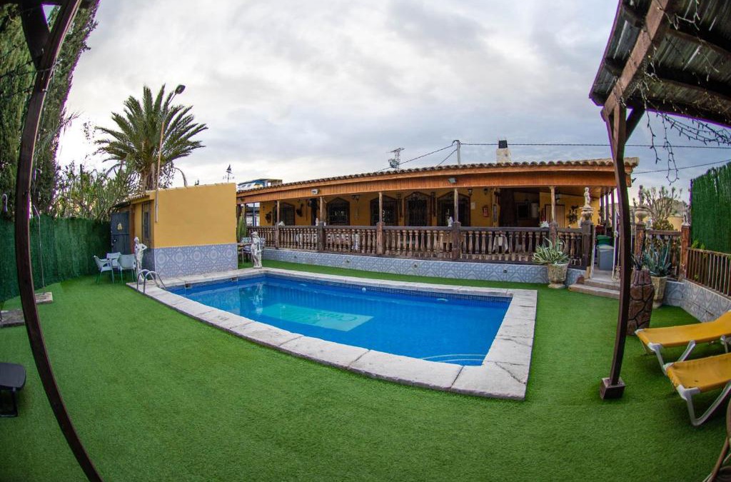 Algaida Villa | Elegant Villa in Archena + Private Pool