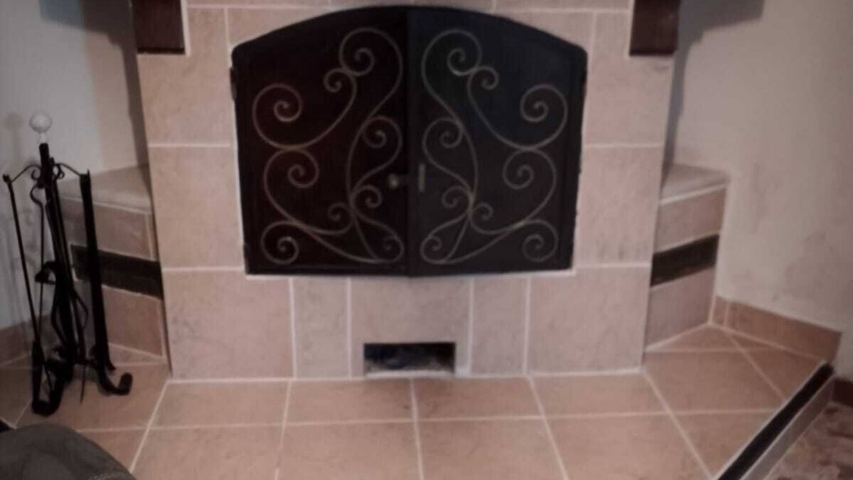 Venticano Villa | Elegant villa of the leaves garden swimming pool whirlpool shower sauna.