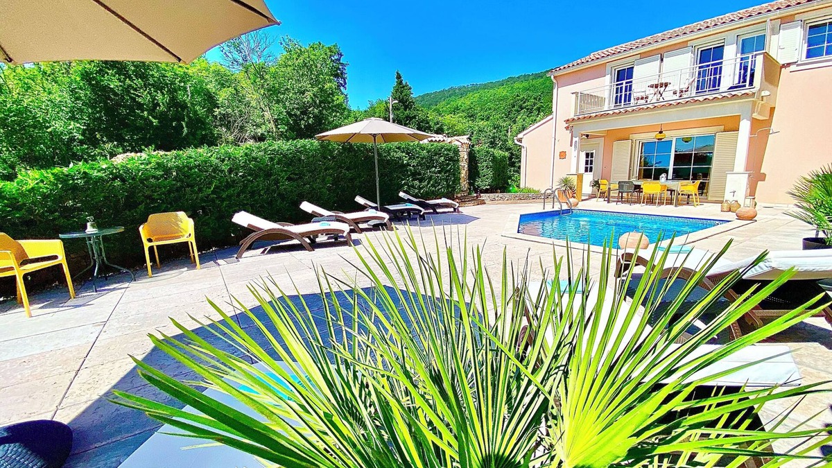 Sveta Jelena Villa | Elegant Villa Venus Relax & Privacy