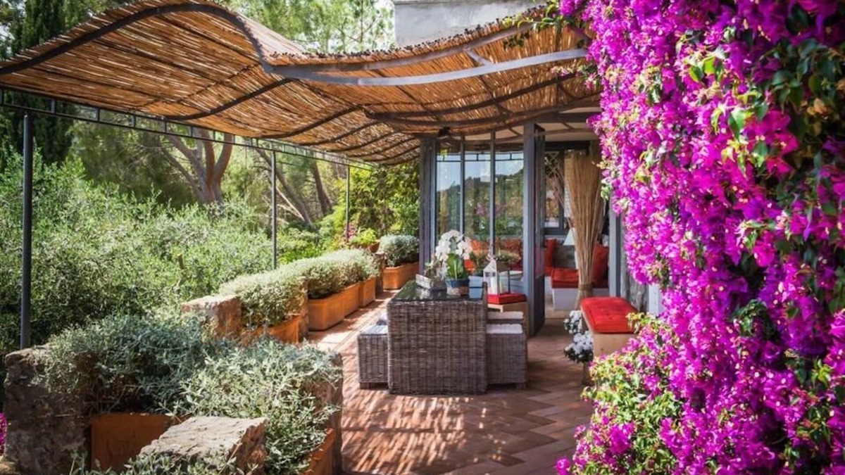 Porto Ercole Villa | Elegant Villino completely renovated, A/C, patio, garden, parking space.