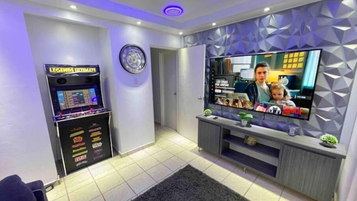 Levittown Apartment | Elegante apartamento en Levittown cerca de la playa