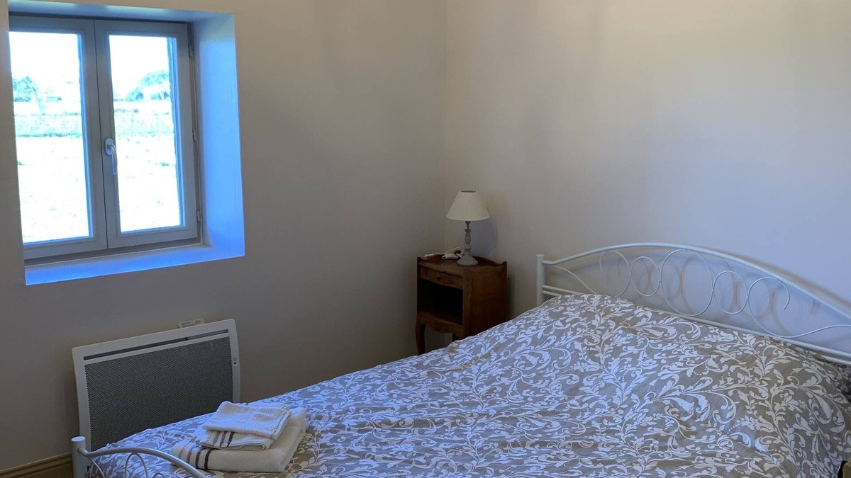 Samadet Cottage | Elegantly Rustic 2 bedroom French Cottage