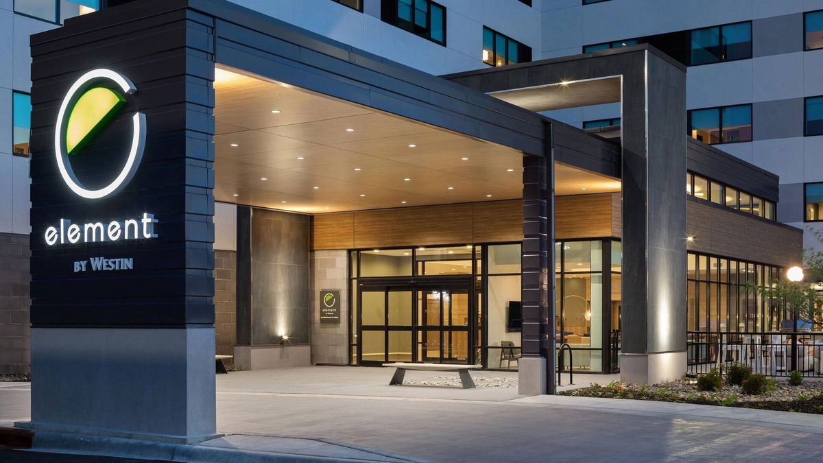 South Loop Hotel | Element Bloomington Mall of America