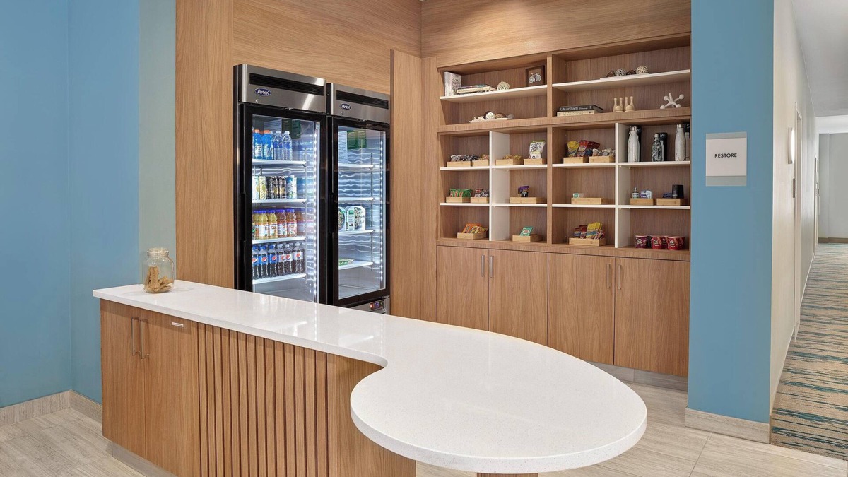 West Edmonton Hotel | Element Edmonton West