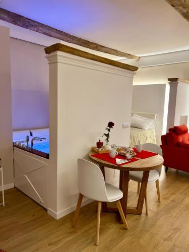 Sutri Apartment | Elena's Suite