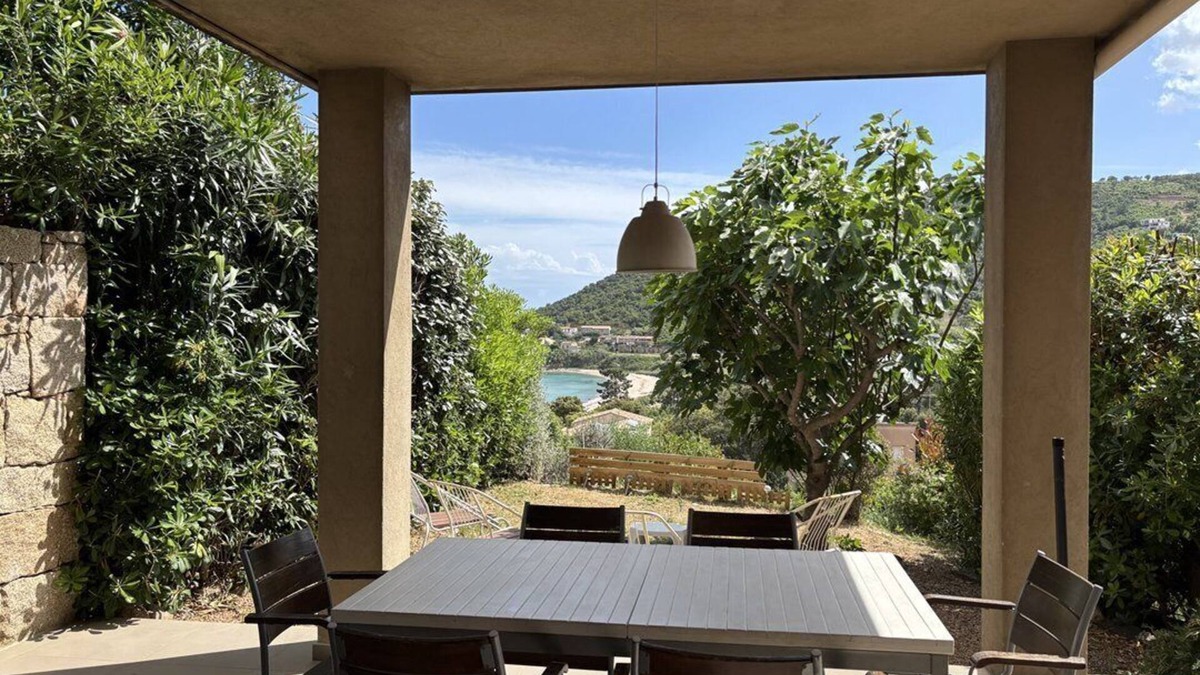 Tarcu House | ELENA VILLA - 3* - FRONT OF THE SEA