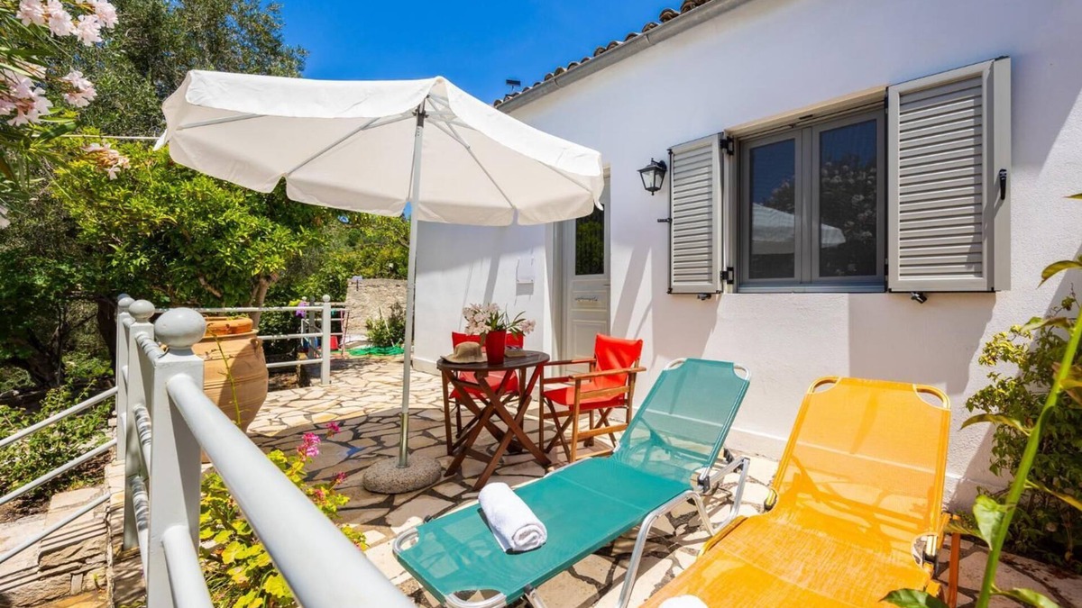 Koutsi Apartment | Eleni Cottage - One Bedroom Apartment, Sleeps 2