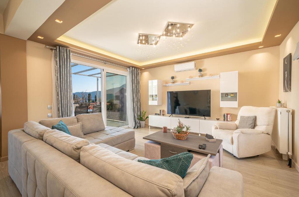 Karavomylos Apartment | Eleni's house