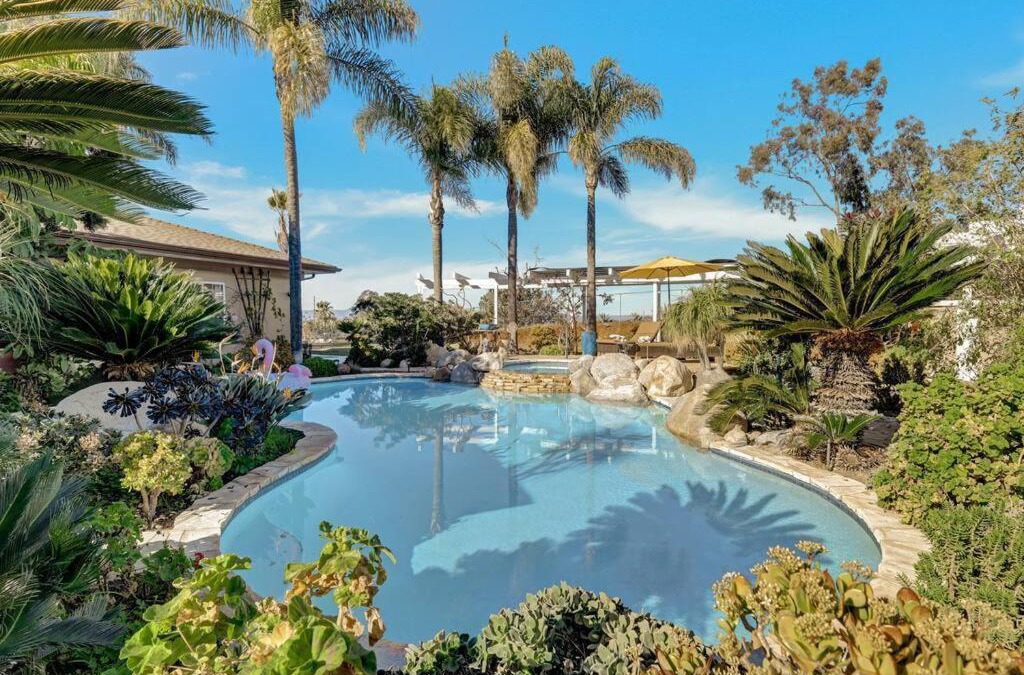 Vista House | Elevado Hills Family Getaway ~ Pool ~ Games ~ Pkg!