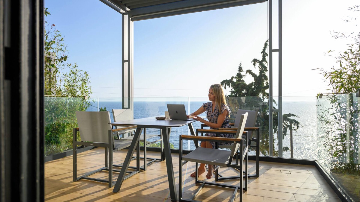 Lefktron Hotel | ELIA Deluxe Studio Suite, Mani Suites