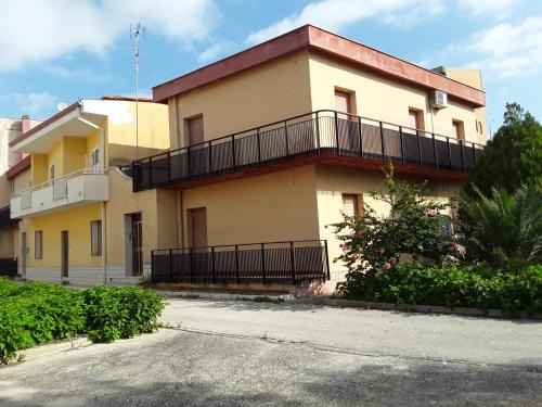 Poggioreale House | Elimo Affittacamere - Casa Vacanze di Scardino Leonardo