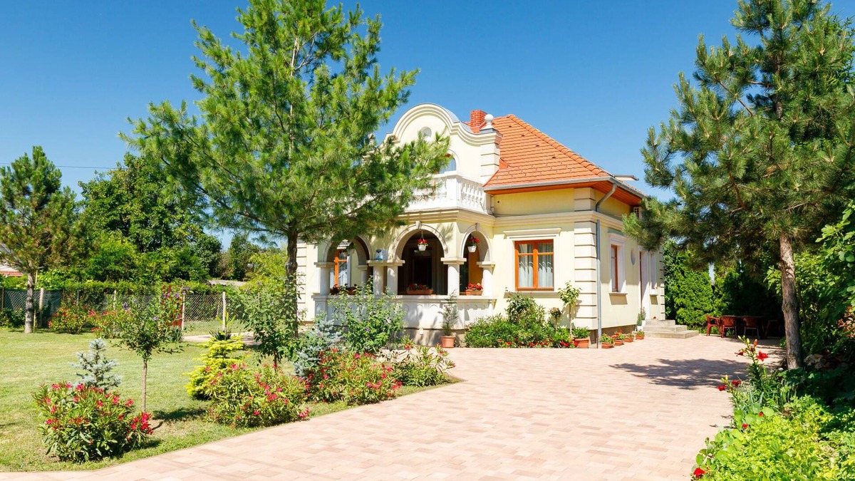 Balatonoszod House | Elisabeta Grande by Interhome