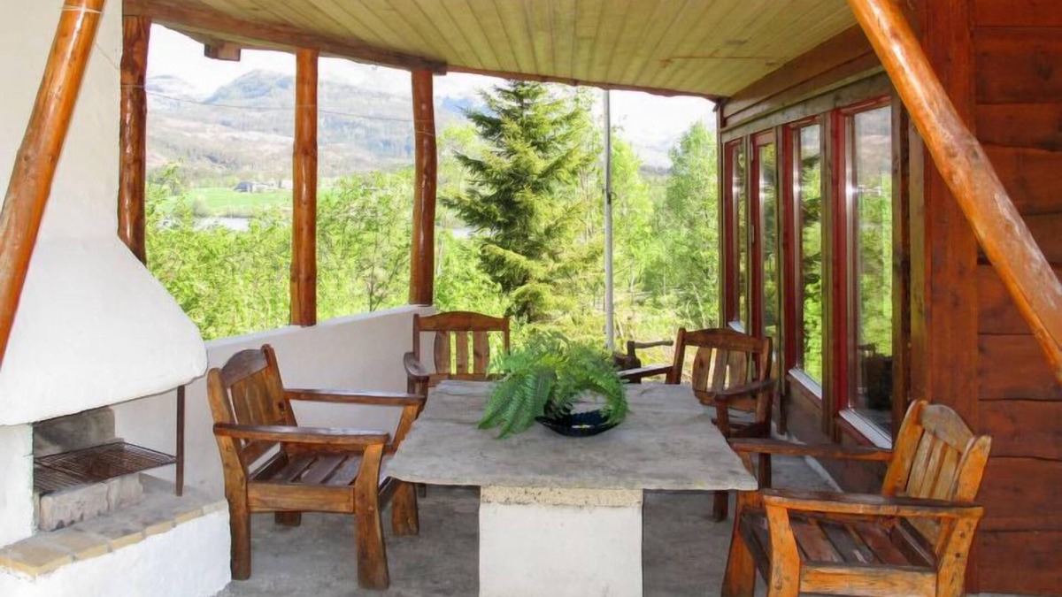 Eikelandsosen House | Elisabeth by Interhome