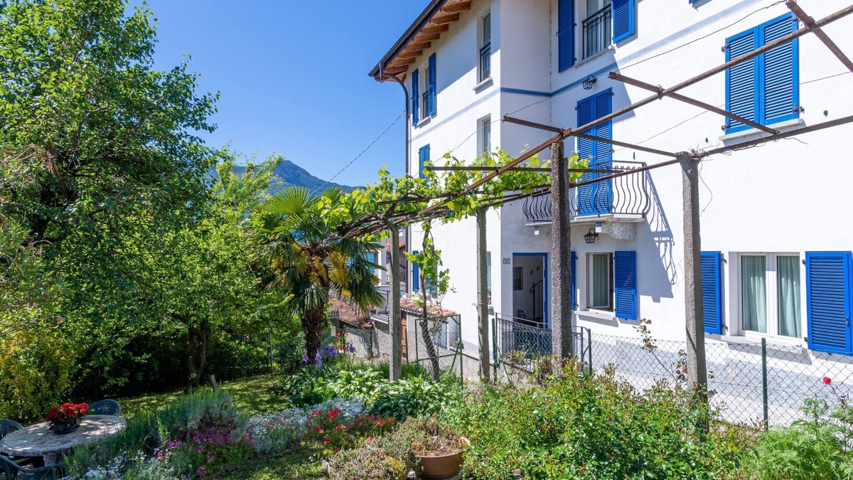 Gera Lario Apartment | Elisabetta (GLA116) by Interhome