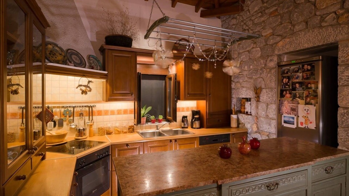 Karvelas House | Elise Cottage, Your Heavenly Paradise in Mani