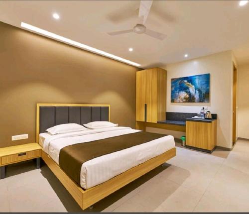 Kolhapur Hotel | Elite Inn, Kolhapur
