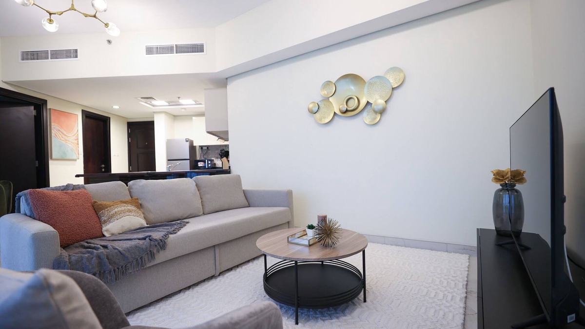 Dubai Apartment | Elite LUX Holiday Homes - Cozy & Modern 1BR in Dubai South