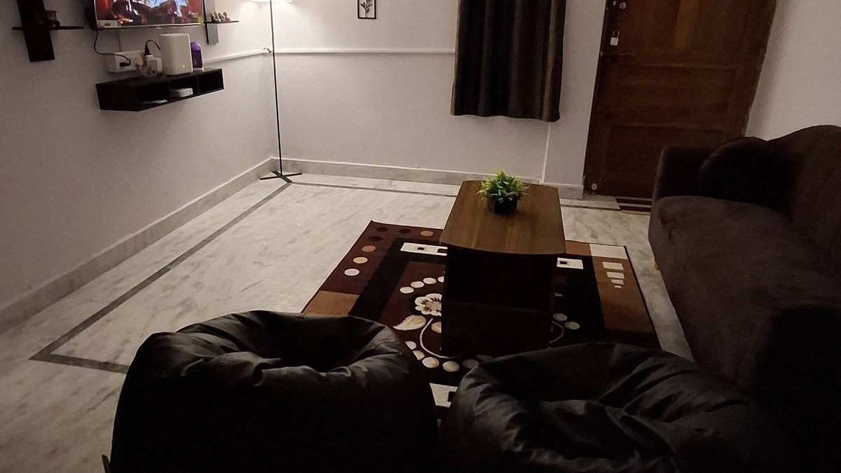Hyderabad Apartment | Elite Nook. Premium 2BHK Stay With All Amenities in Heart of Secunderabad.