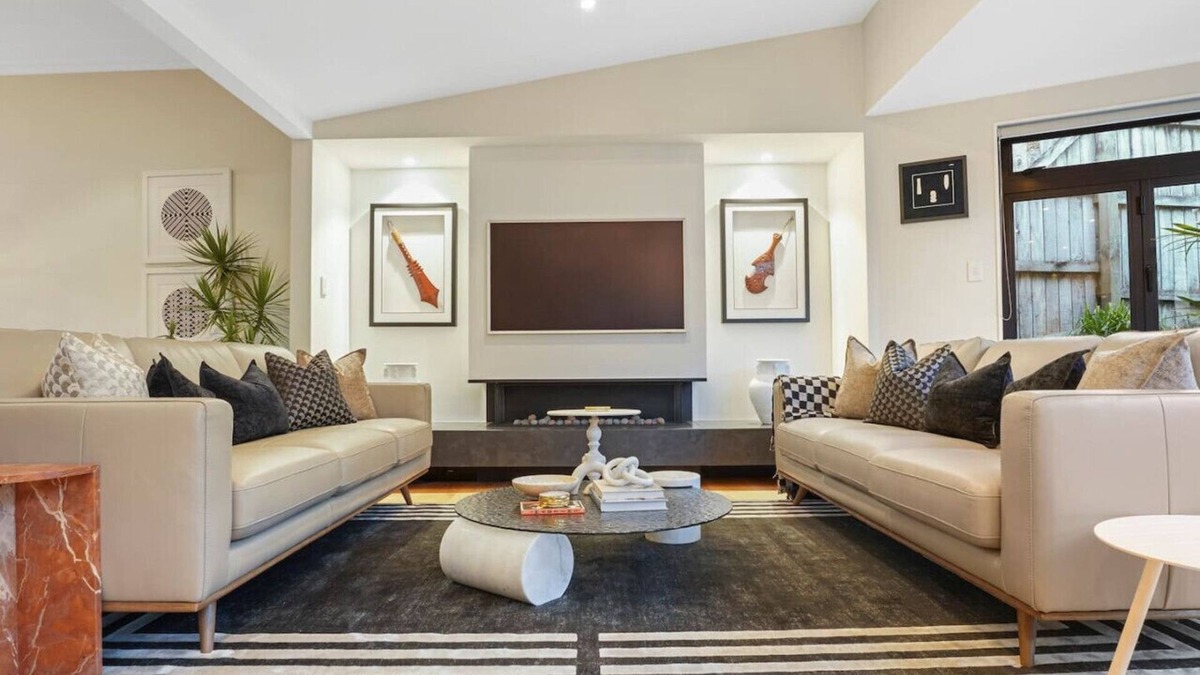Freemans Bay House | Elite Retreat Ponsonby with Parking and Deck